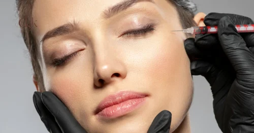 Exosome vs Rejuran เทียบชัด! เลือกตัวไหนดีให้ผิวปังแบบสาวเกาหลี