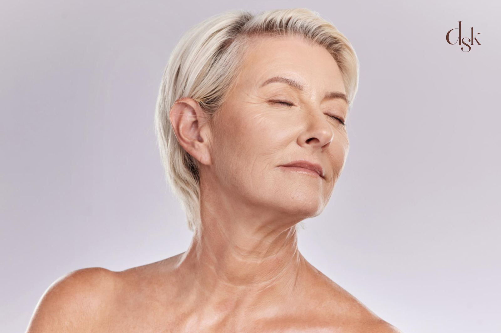 รักษาเส้นที่คอ คอเป็นร่อง